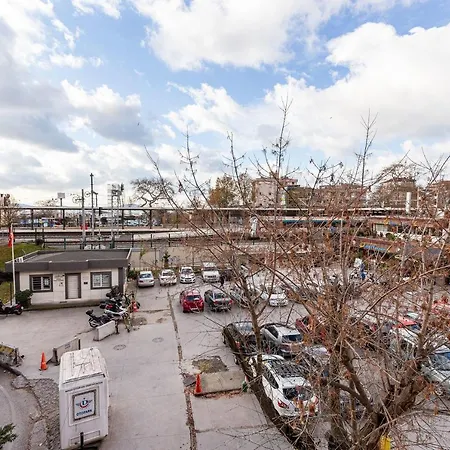 Lovely Near Marmaray And Caddebostan Coast In Kadikoy Istanbul